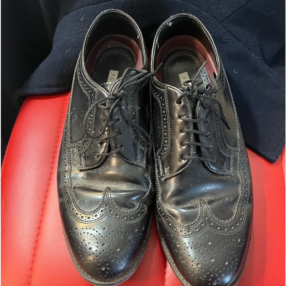 Black dress shoes